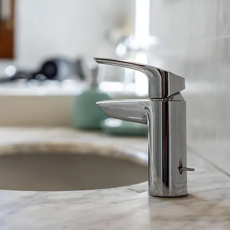 Policlinico - Grazioso E Free Parking Apartamento